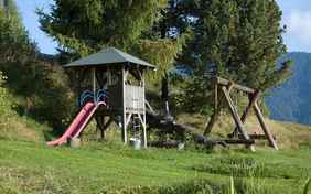 Der Spielplatz vor der Tür!